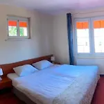 Gryf Hotel 2*