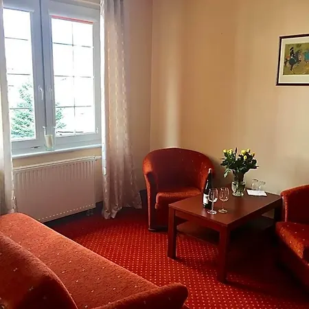 Gryf Hotel 2*