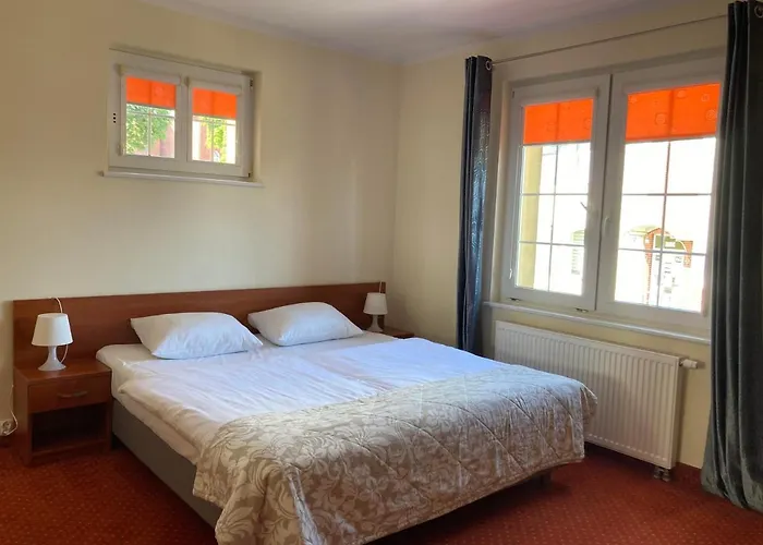 Gryf 2* Kościerzyna