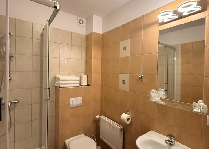 Gryf 2* Kościerzyna